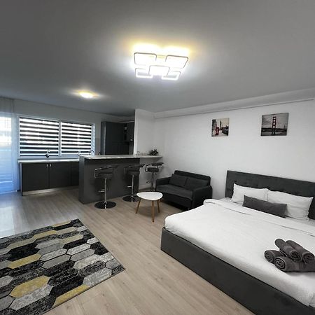 Sînpetru Dream Studio מראה חיצוני תמונה